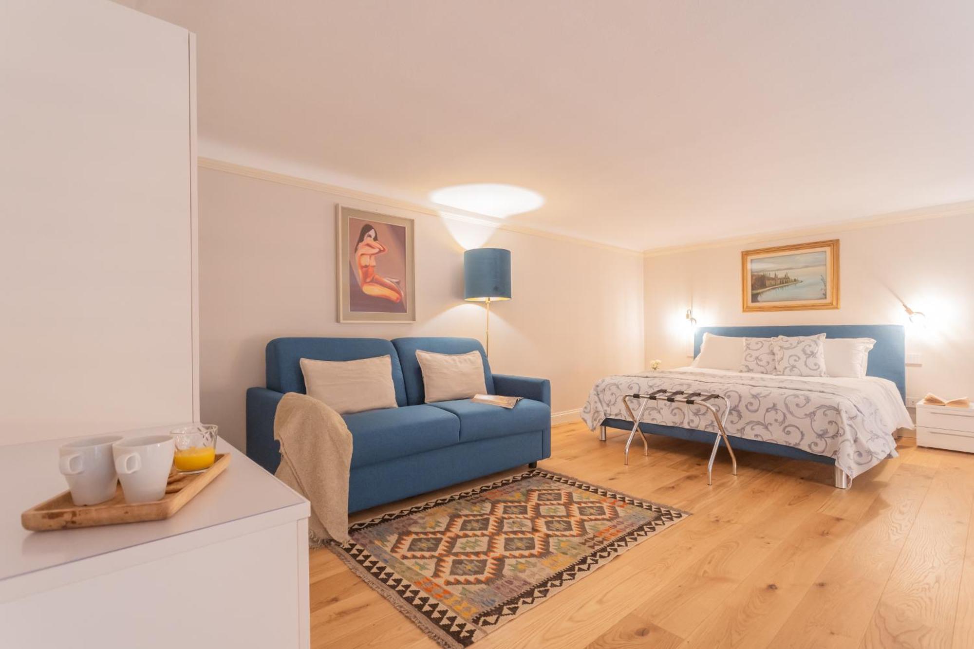 Cinque Giornate 70 Suites By Rent All Como Bagian luar foto