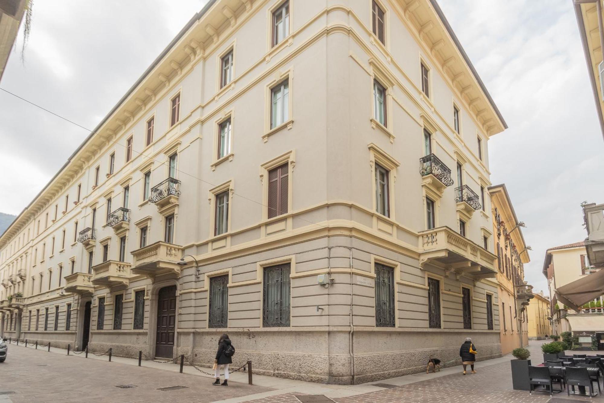 Cinque Giornate 70 Suites By Rent All Como Bagian luar foto