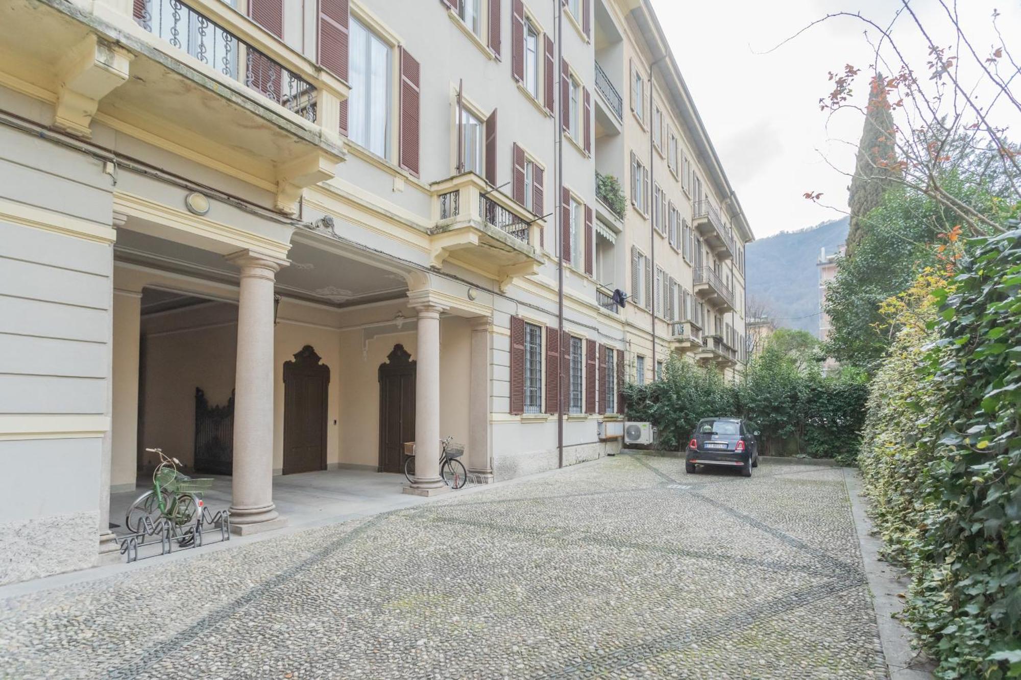 Cinque Giornate 70 Suites By Rent All Como Bagian luar foto
